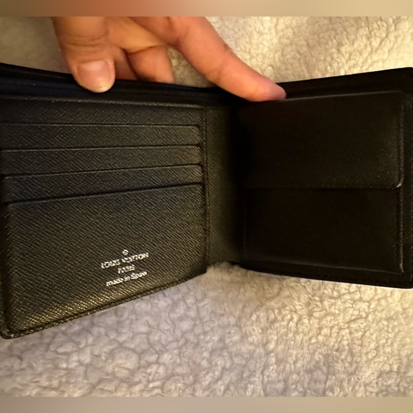 Authentic Louis Vuitton Damier Graphite Men’s Wallet - Picture 8 of 12